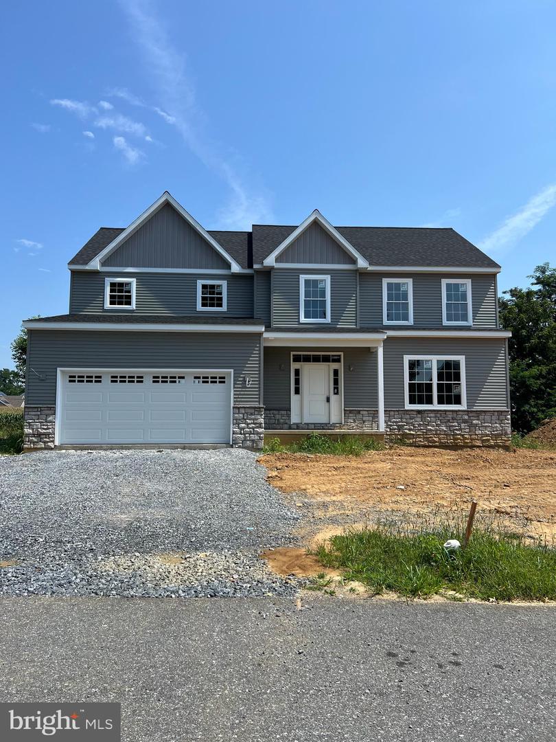 Lancaster, Pennsylvania, 17602, United States, 4 Bedrooms Bedrooms, ,3 BathroomsBathrooms,Residential,For Sale,1787708