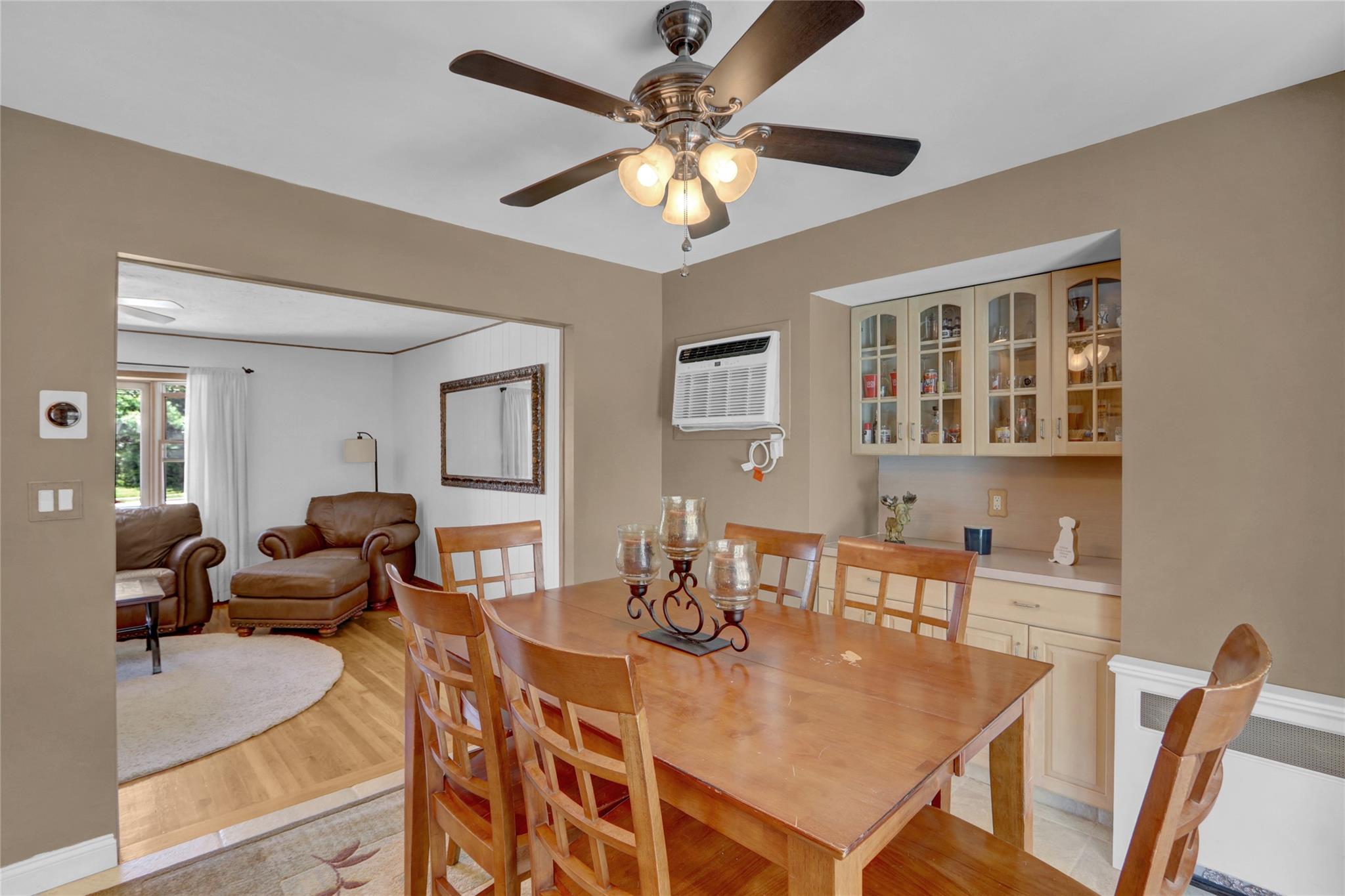 Bethpage, New York, 11714, United States, 4 Bedrooms Bedrooms, ,2 BathroomsBathrooms,Residential,For Sale,1841830