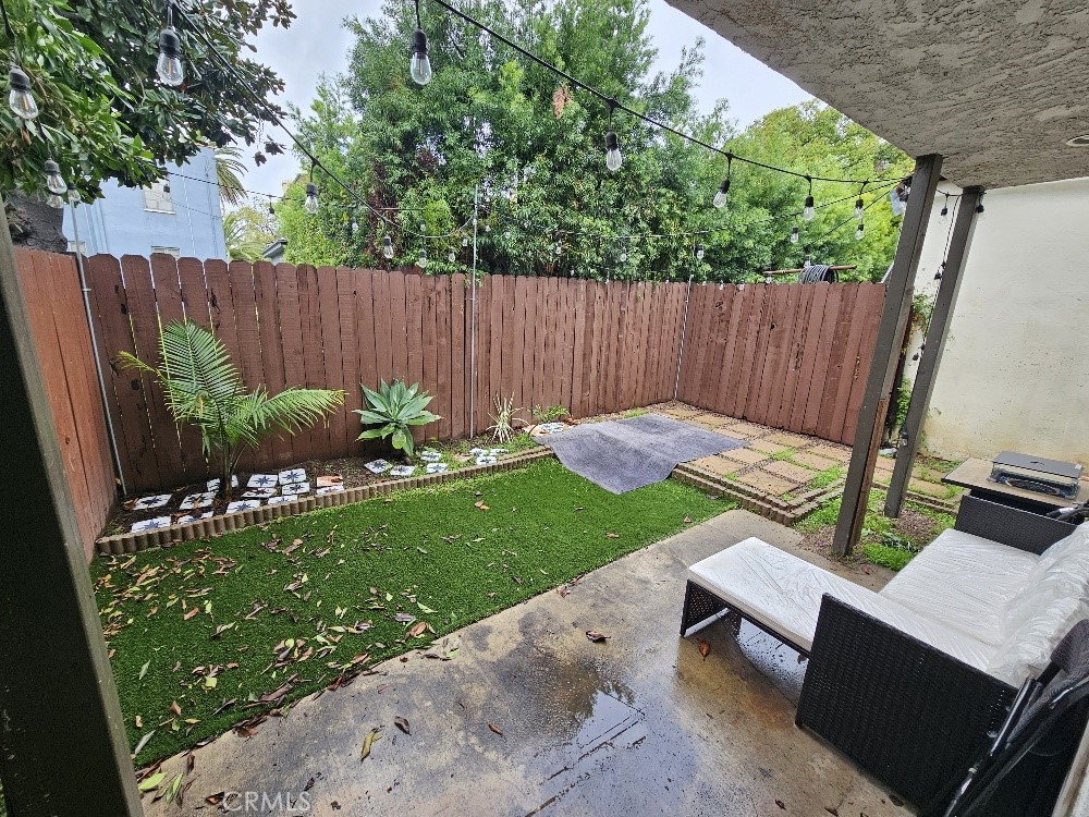 Los Angeles, California, 90019, United States, ,Residential,For Sale,2022270