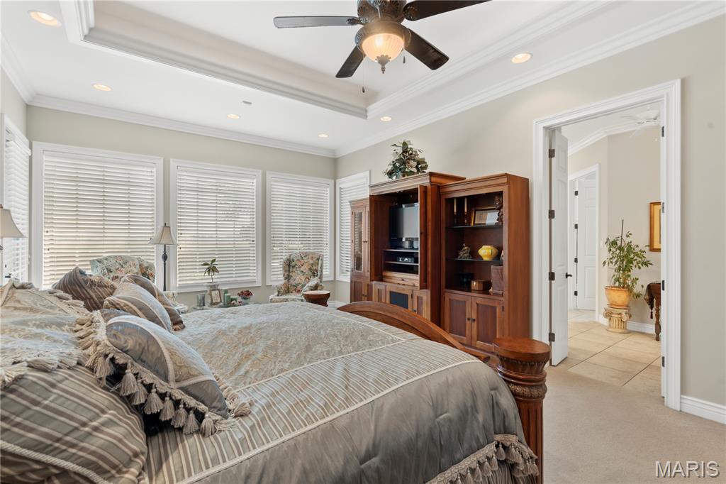 Charleston, Missouri, 63834, United States, 4 Bedrooms Bedrooms, ,6 BathroomsBathrooms,Residential,For Sale,1974839