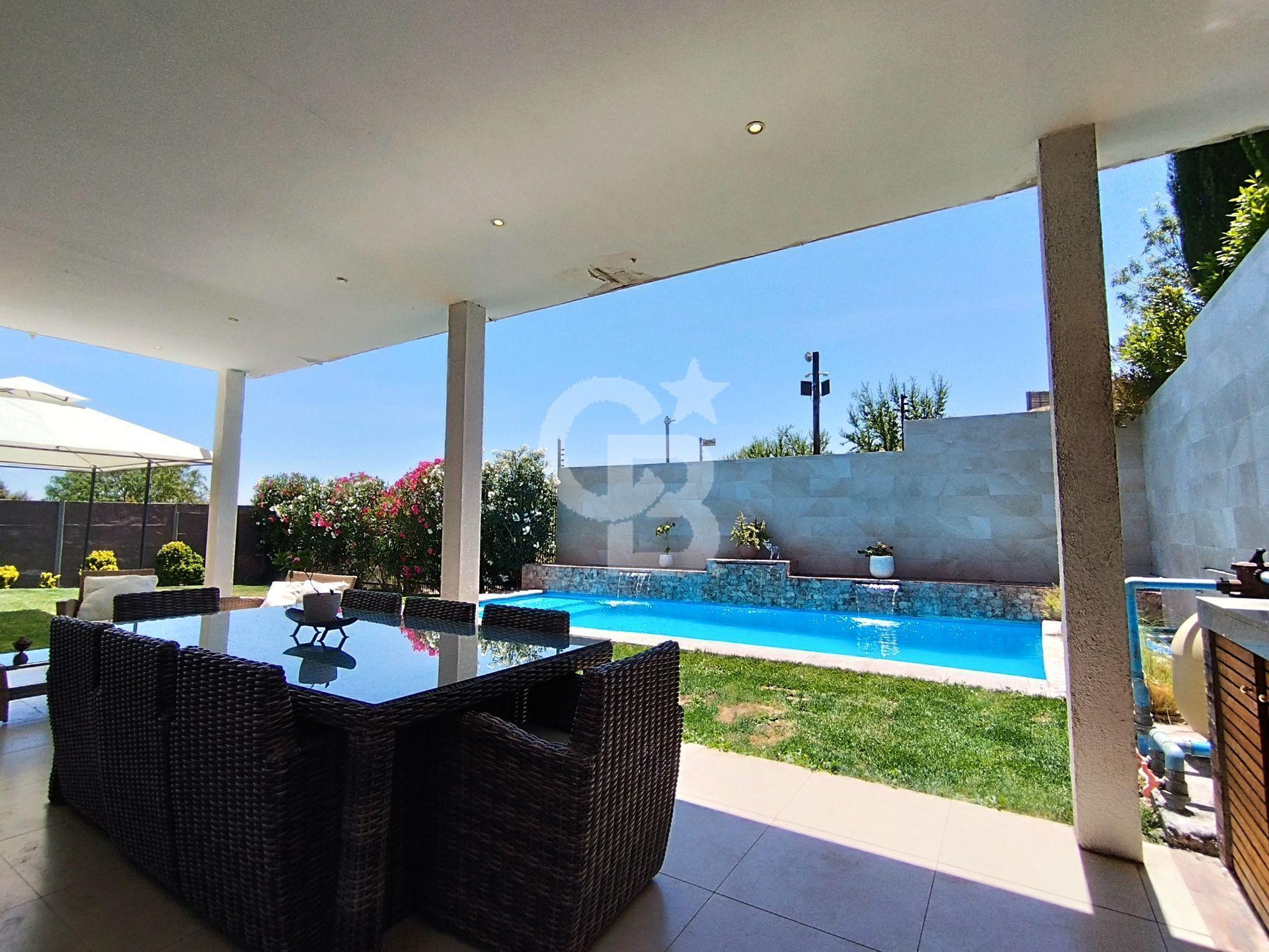 Colina, Chile, 5 Bedrooms Bedrooms, ,4 BathroomsBathrooms,Residential,For Sale,1998883