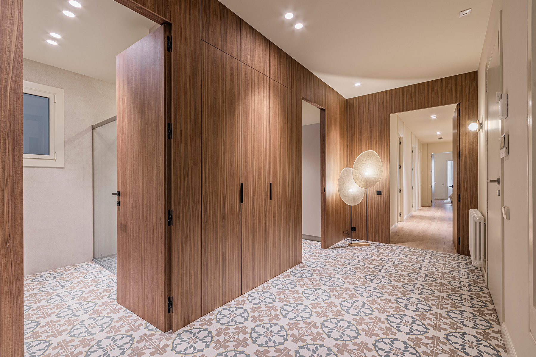  Renovated flat in historic building - L