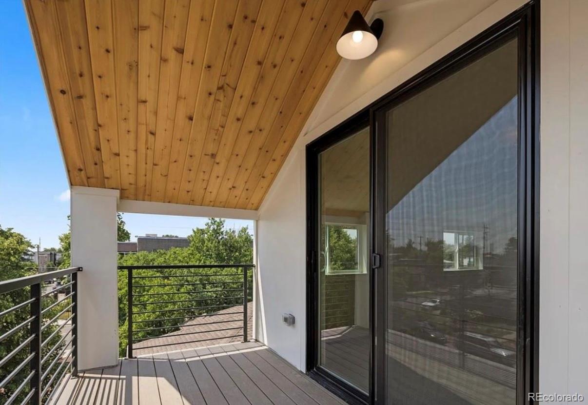 Denver, Colorado, 80204, United States, 3 Bedrooms Bedrooms, ,2 BathroomsBathrooms,Residential,For Sale,1992898