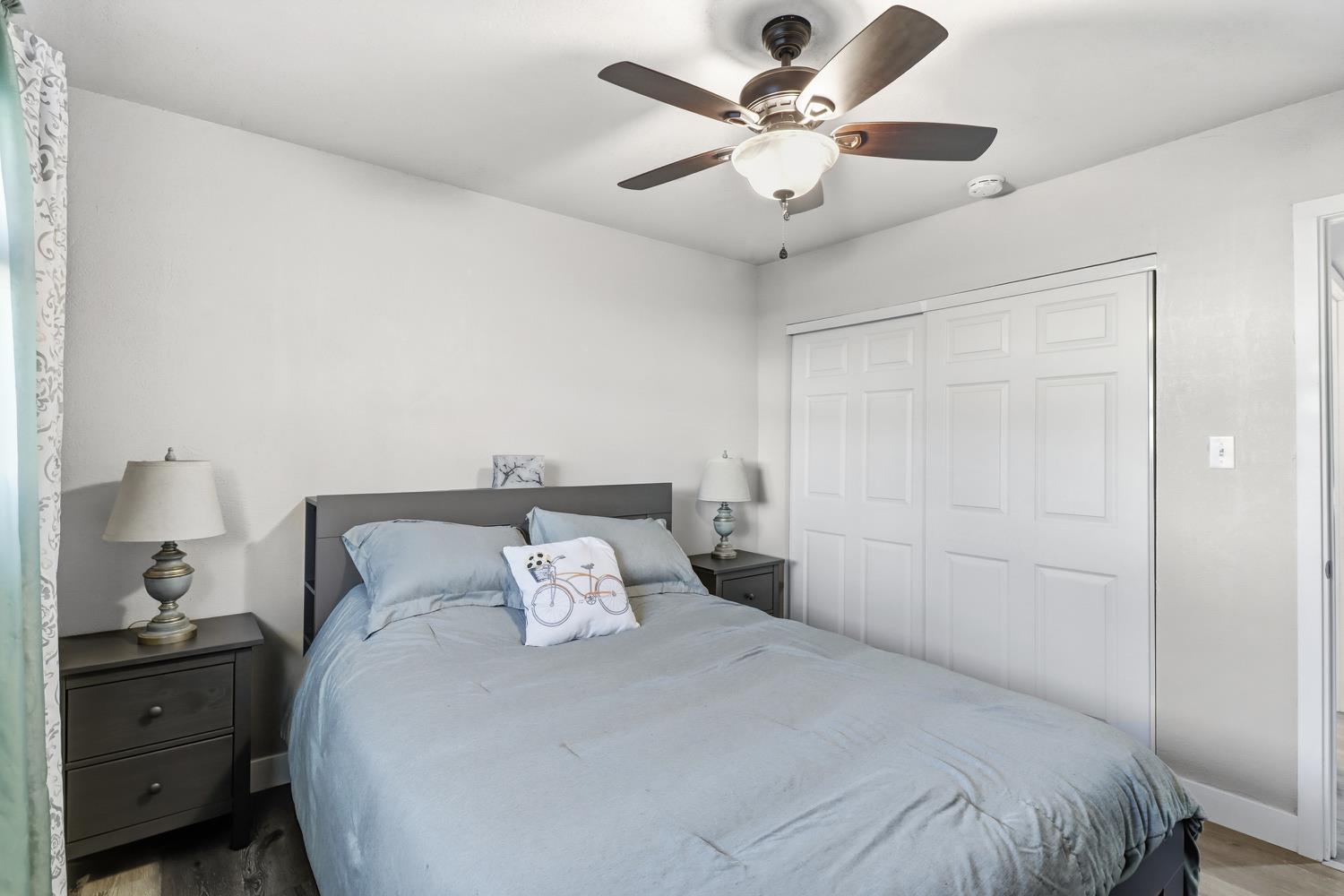 Sacramento, California, 95826, United States, 3 Bedrooms Bedrooms, ,2 BathroomsBathrooms,Residential,For Sale,1991468