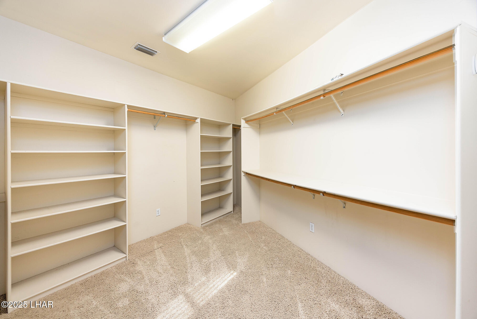 Lake Havasu City, Arizona, 86406, United States, 5 Bedrooms Bedrooms, ,3 BathroomsBathrooms,Residential,For Sale,1996890