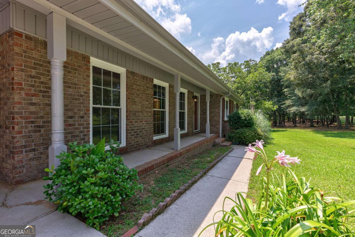 Statham, Georgia, 30666, United States, 3 Bedrooms Bedrooms, ,2 BathroomsBathrooms,Residential,For Sale,1882643