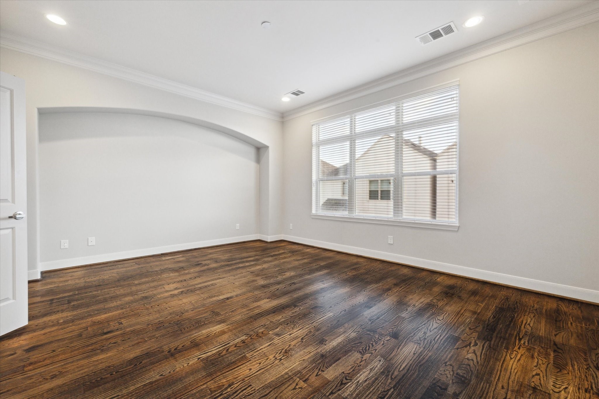 6008 Potomac Park Drive - 物件實景