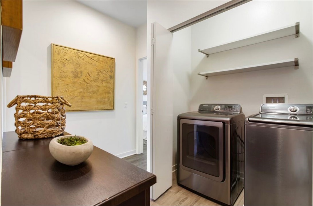 Los Angeles, California, 90065, United States, 3 Bedrooms Bedrooms, ,4 BathroomsBathrooms,Residential,For Sale,2008498