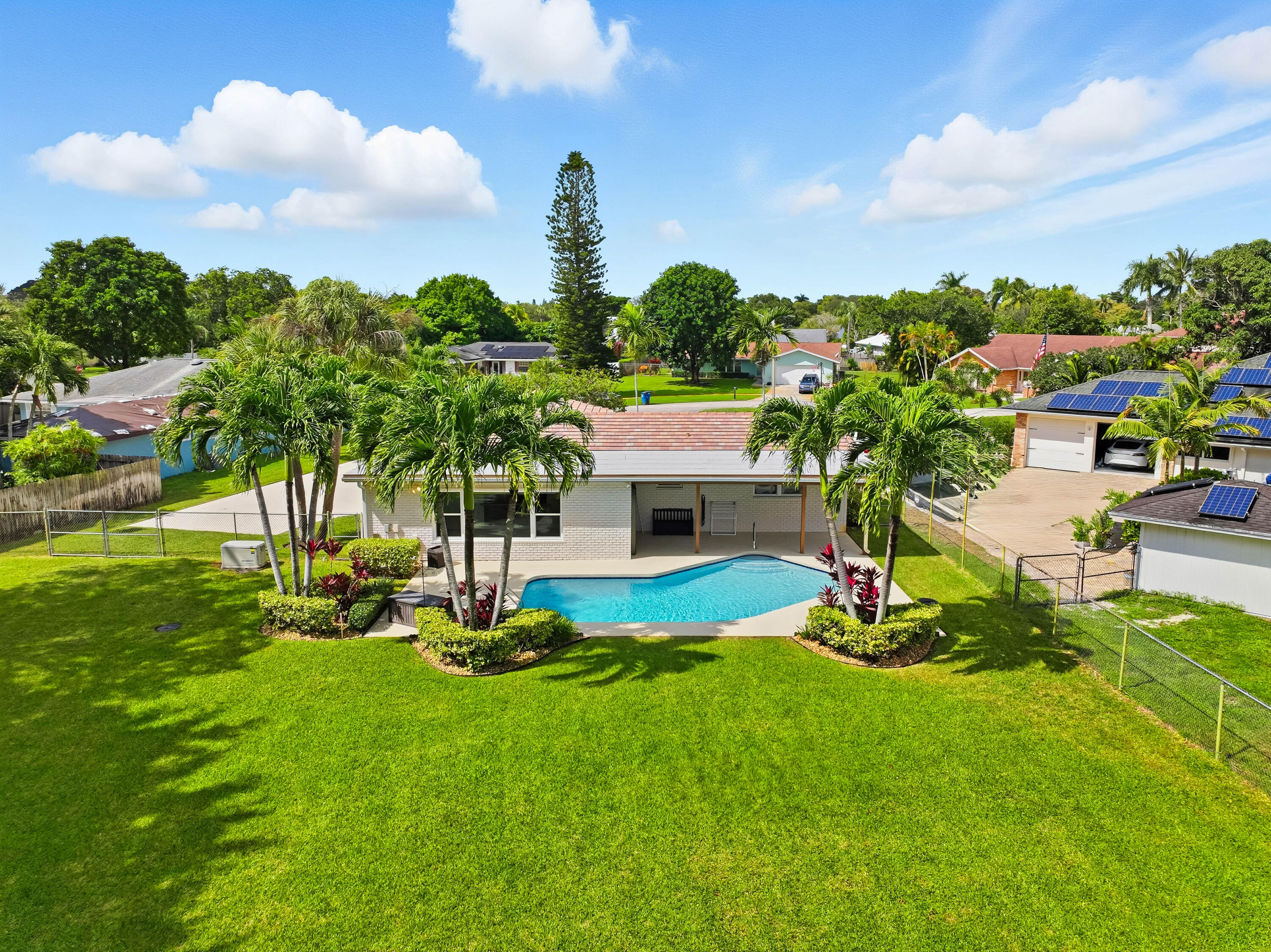 Royal Palm Beach, Florida, 33411, United States, 3 Bedrooms Bedrooms, ,3 BathroomsBathrooms,Residential,For Sale,1970121