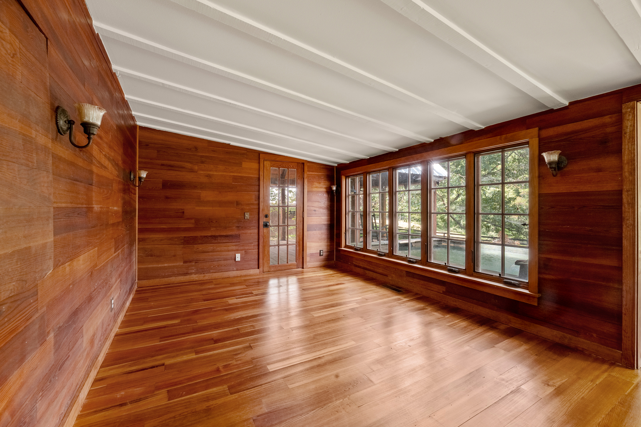  A Timeless Farmhouse Retreat on 7.3 Acres in Milton near Birmingham Crossroads - 物件實景