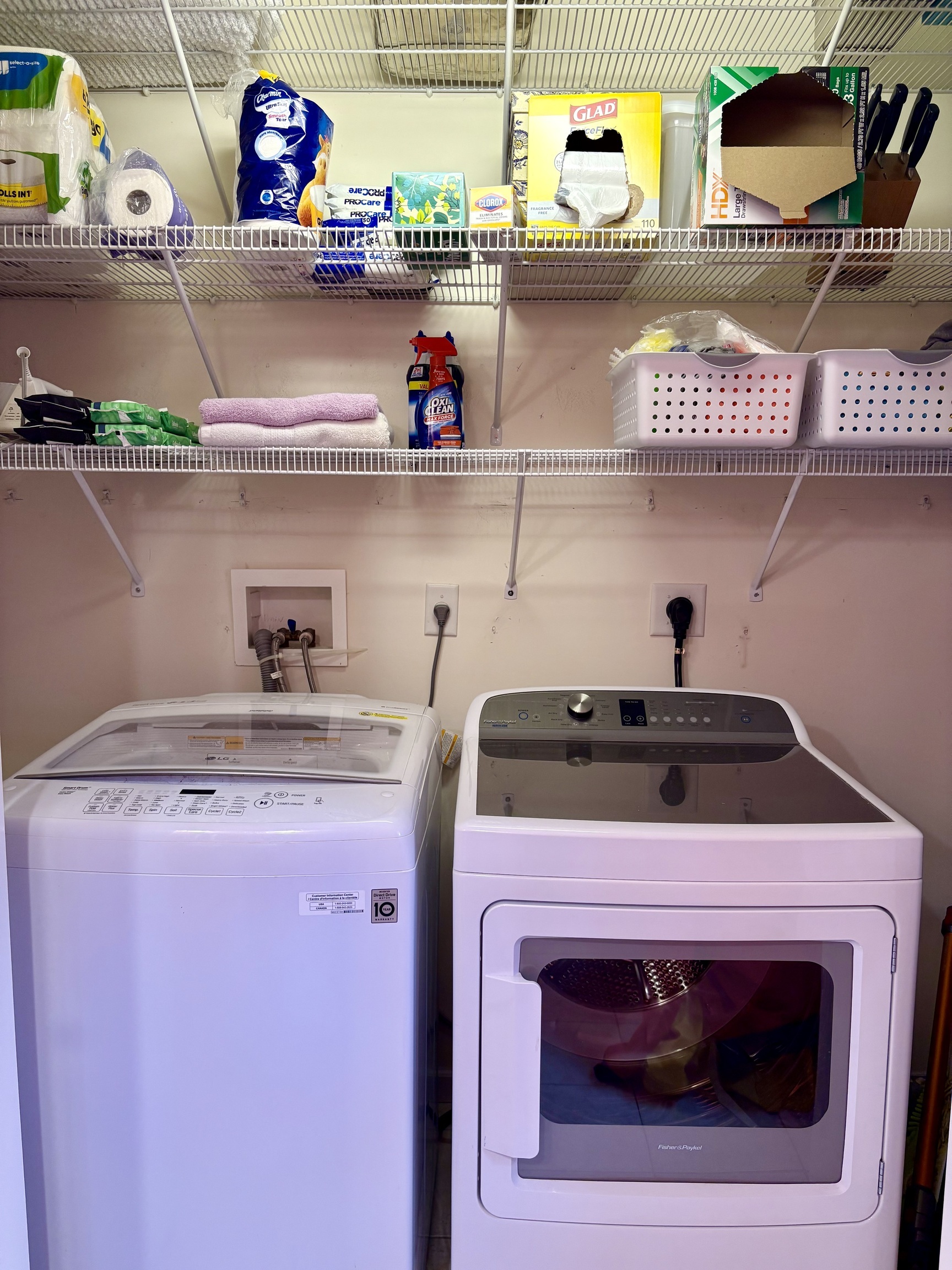 Clinton, Connecticut, 06413, United States, 4 Bedrooms Bedrooms, ,3 BathroomsBathrooms,Residential,For Sale,1989130