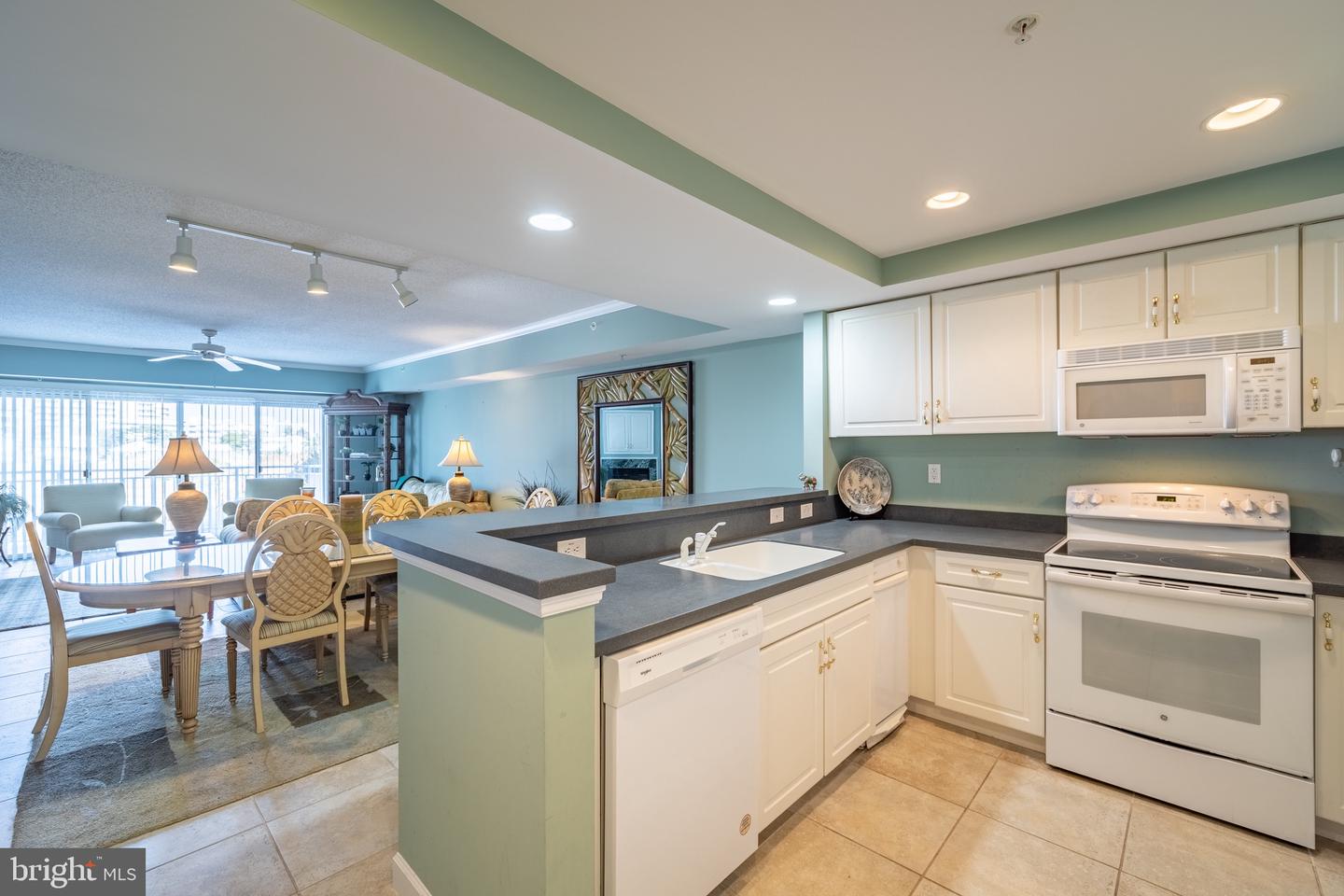 Ocean City, Maryland, 21842, United States, 3 Bedrooms Bedrooms, ,4 BathroomsBathrooms,Residential,For Sale,1686931