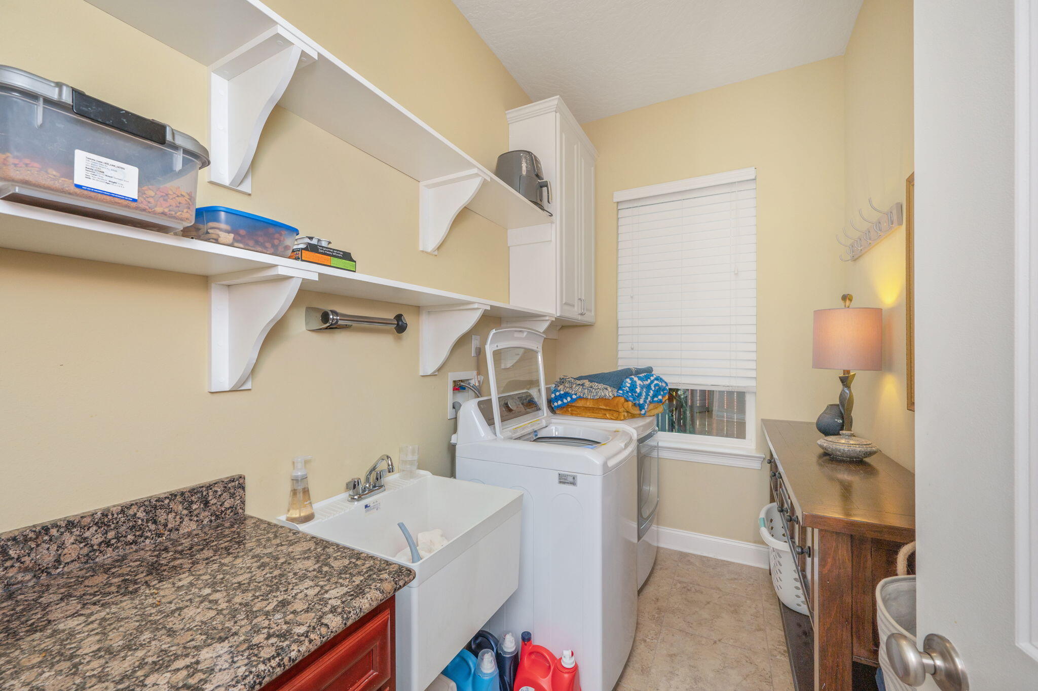 Mary Esther, Florida, 32569, United States, 3 Bedrooms Bedrooms, ,3 BathroomsBathrooms,Residential,For Sale,2002243