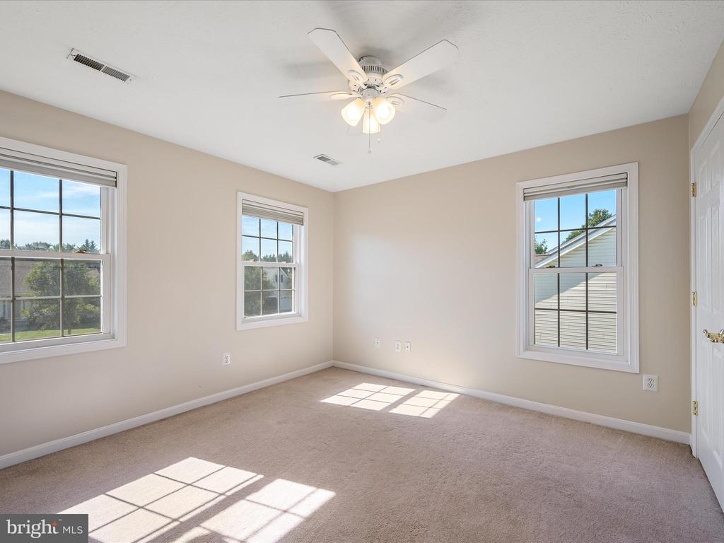 Stephens City, Virginia, 22655, United States, 4 Bedrooms Bedrooms, ,4 BathroomsBathrooms,Residential,For Sale,1905716