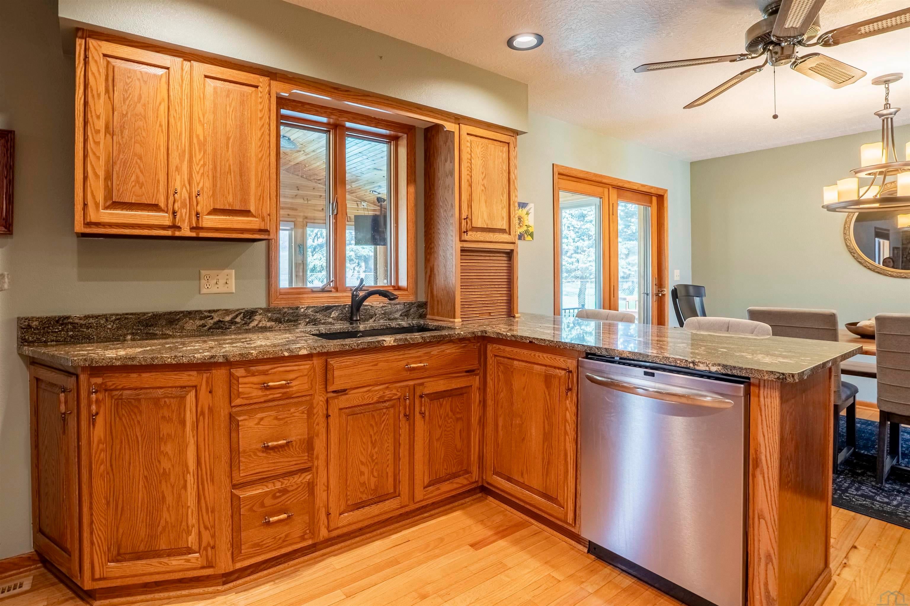 Sioux City, Iowa, 51108, United States, 3 Bedrooms Bedrooms, ,4 BathroomsBathrooms,Residential,For Sale,2035847