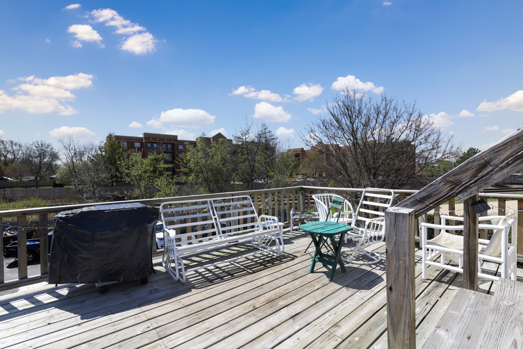 Palatine, Illinois, 60067, United States, 5 Bedrooms Bedrooms, ,Residential,For Sale,1792891