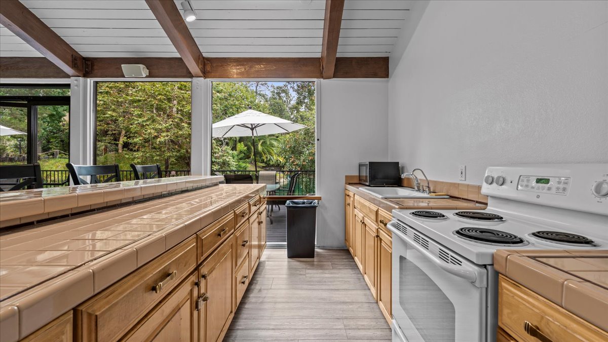 Culver City, California, 90230, United States, 1 Bedroom Bedrooms, ,1 BathroomBathrooms,Residential,For Sale,1981473