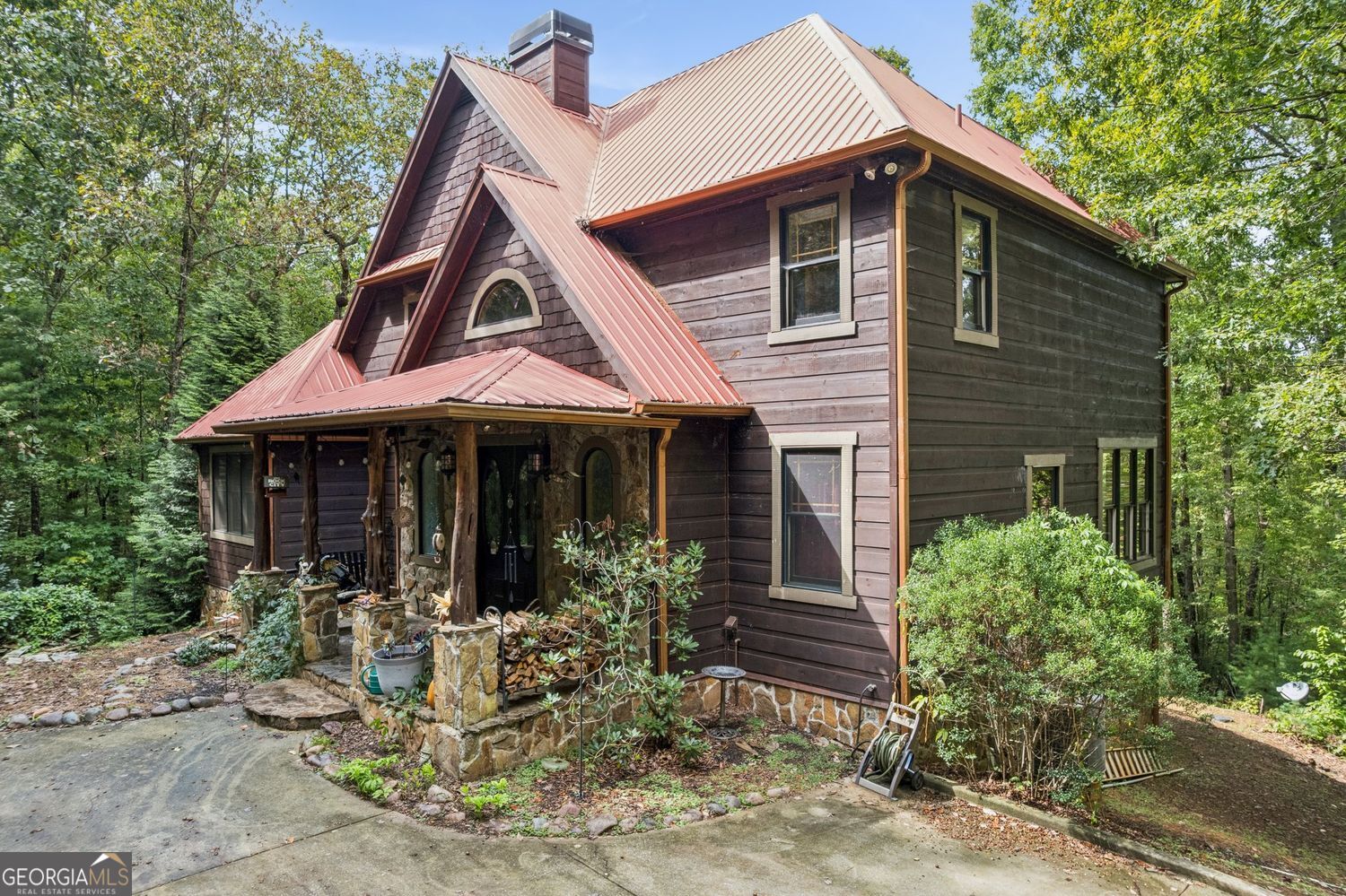 Ellijay, Georgia, 30540, United States, 3 Bedrooms Bedrooms, ,4 BathroomsBathrooms,Residential,For Sale,1952403