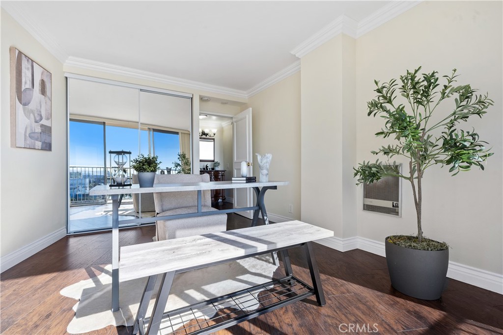 Long Beach, California, 90802, United States, 3 Bedrooms Bedrooms, ,2 BathroomsBathrooms,Residential,For Sale,1989203