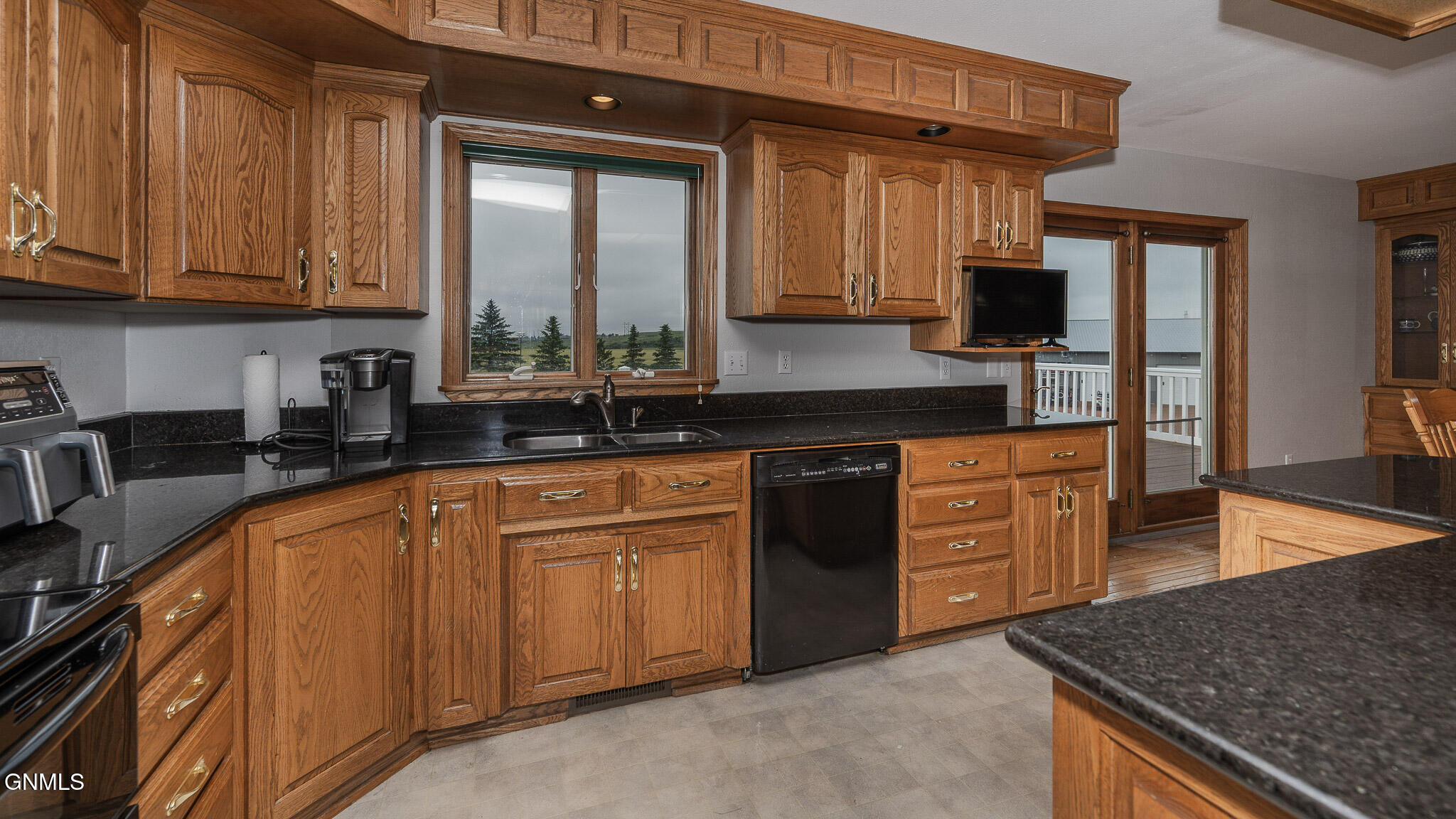 Center, North Dakota, 58530, United States, 4 Bedrooms Bedrooms, ,3 BathroomsBathrooms,Residential,For Sale,1982798