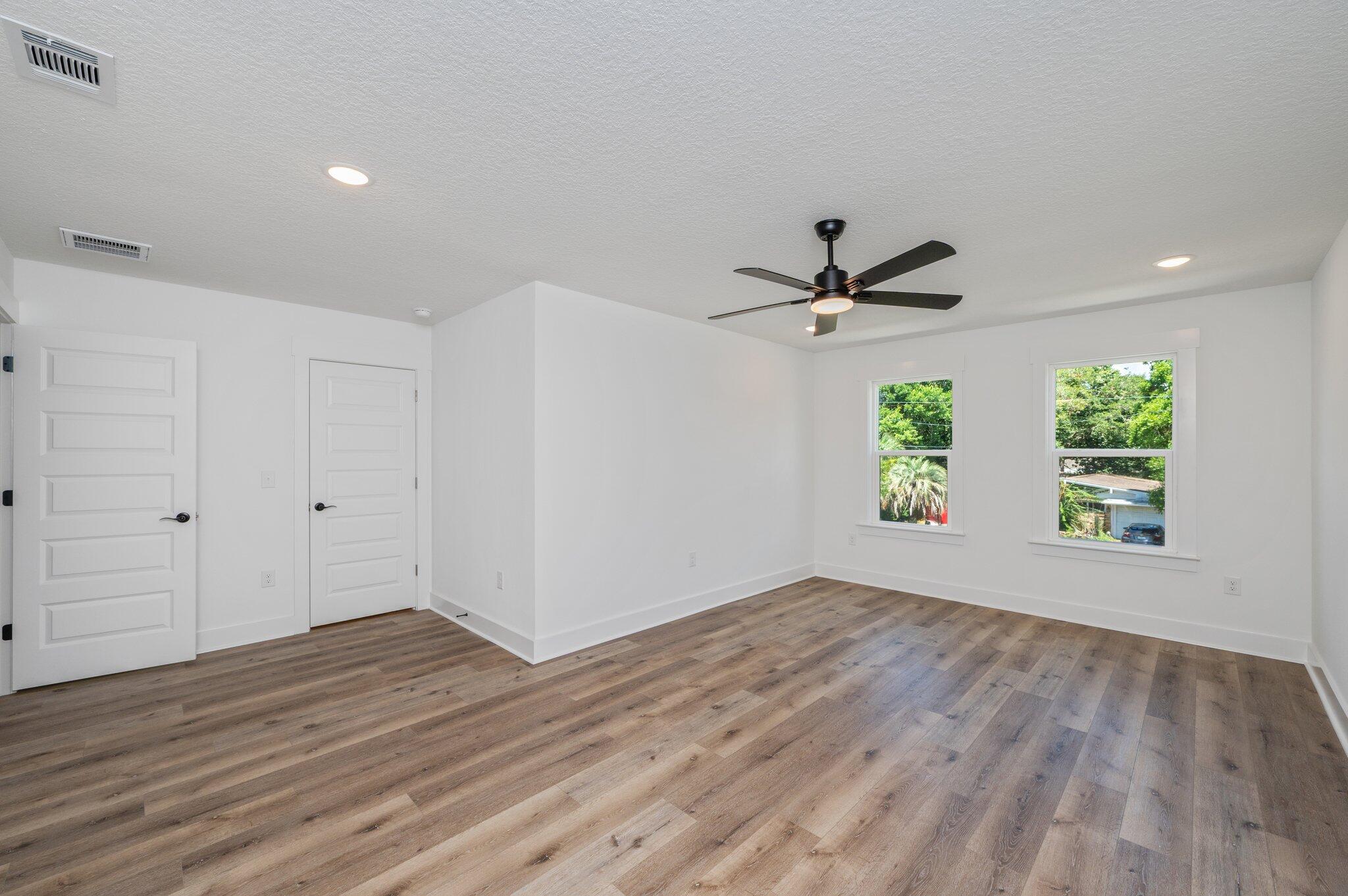 Fort Walton Beach, Florida, 32548, United States, 6 Bedrooms Bedrooms, ,3 BathroomsBathrooms,Residential,For Sale,1890001