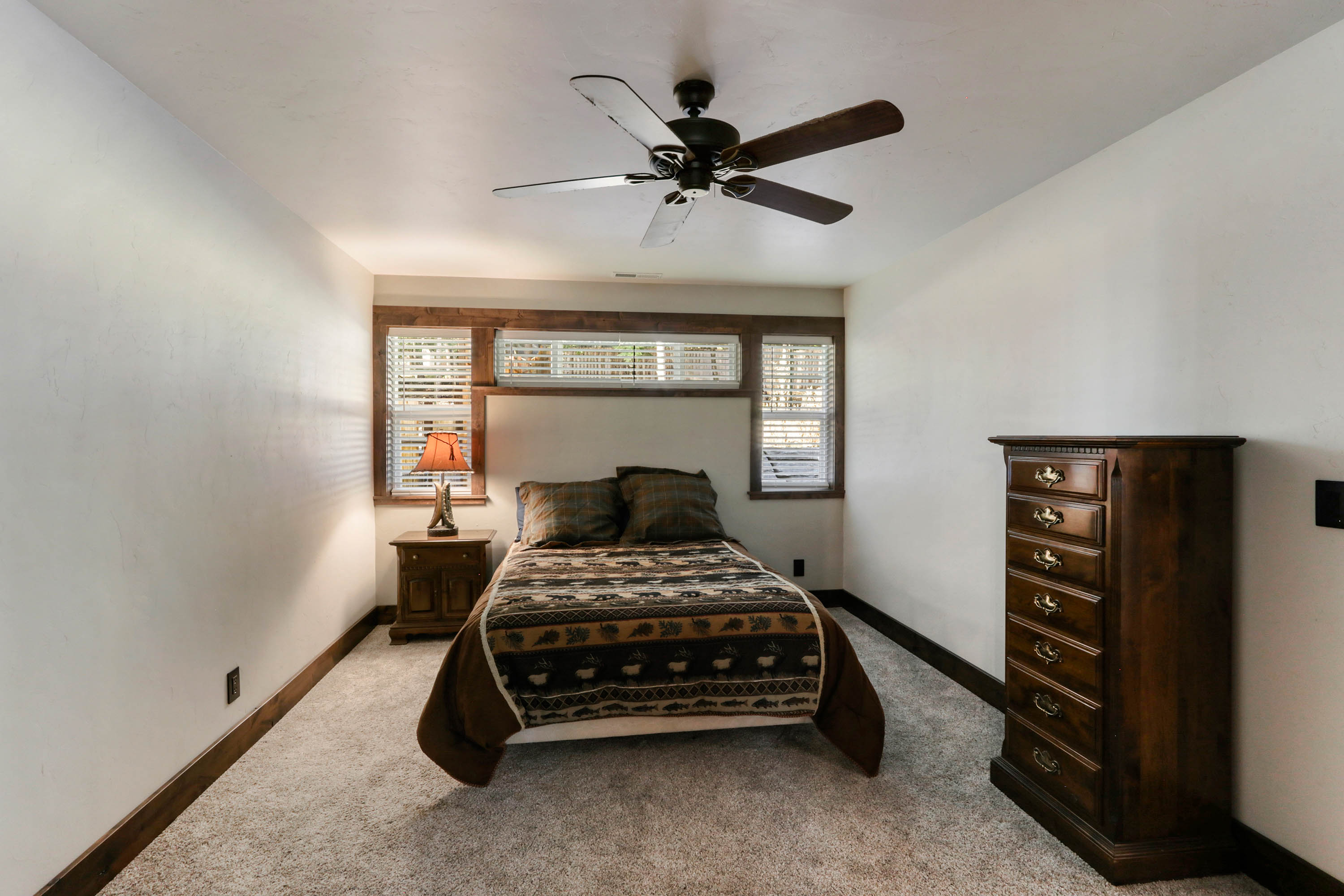 Sandpoint, Idaho, 83864, United States, 6 Bedrooms Bedrooms, ,8 BathroomsBathrooms,Residential,For Sale,1975419