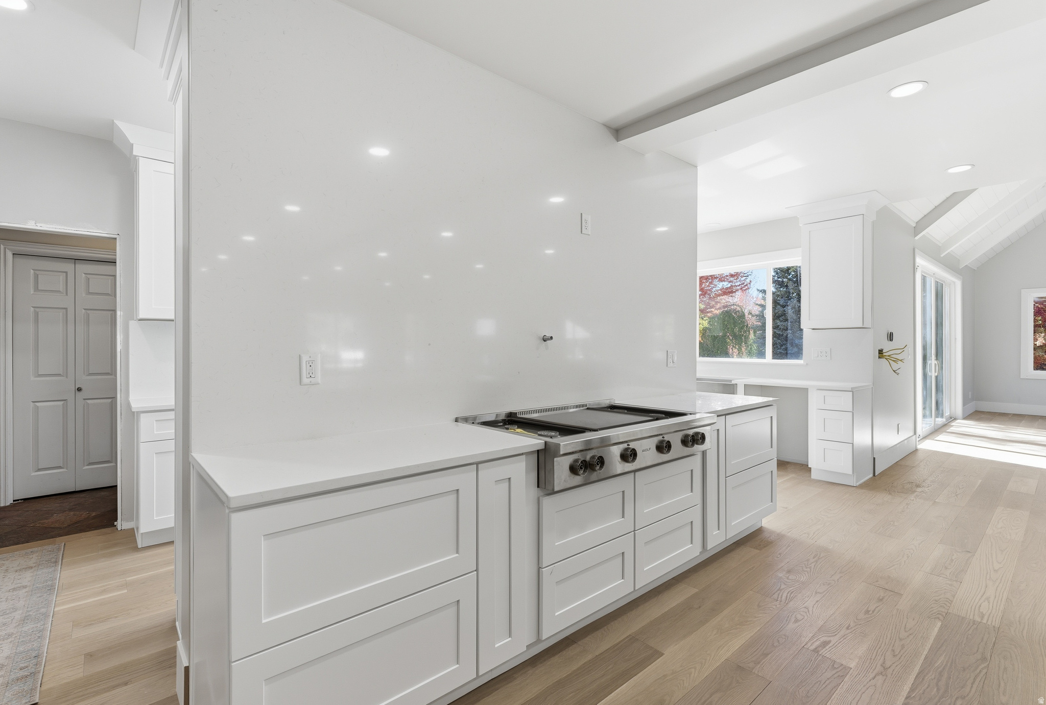 Sandy, Utah, 84092, United States, 5 Bedrooms Bedrooms, ,4 BathroomsBathrooms,Residential,For Sale,1994417