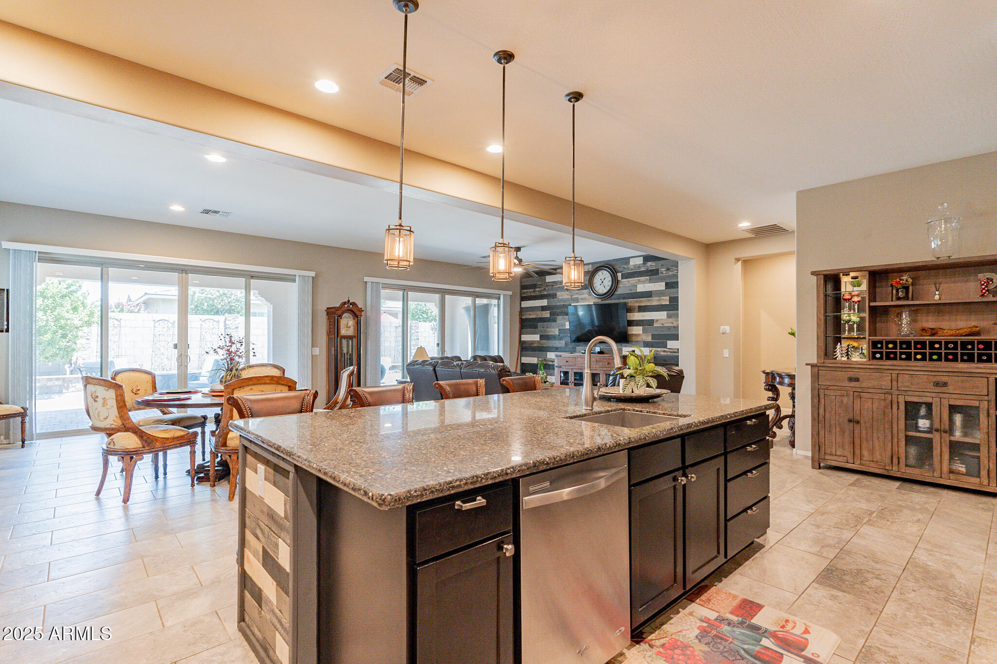 Queen Creek, Arizona, 85142, United States, 4 Bedrooms Bedrooms, ,Residential,For Sale,1866482