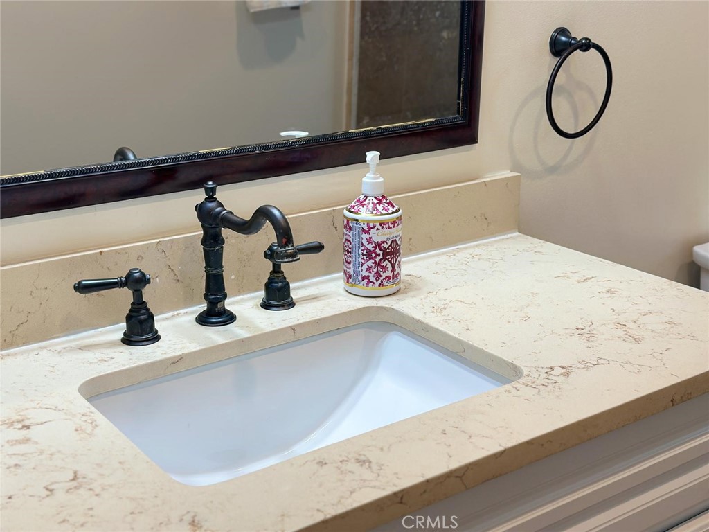 Los Angeles, California, 90043, United States, 3 Bedrooms Bedrooms, ,2 BathroomsBathrooms,Residential,For Sale,1981905