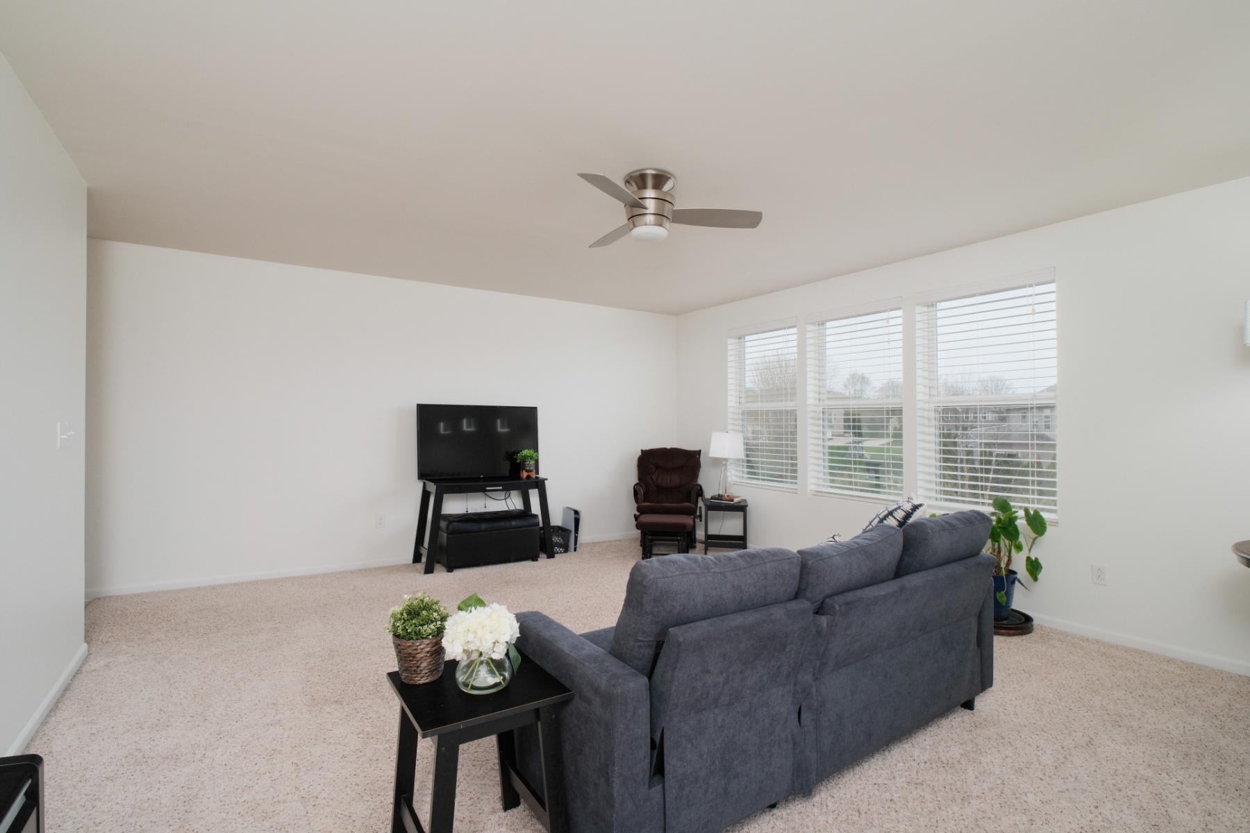  Lyon Township - 物件實景