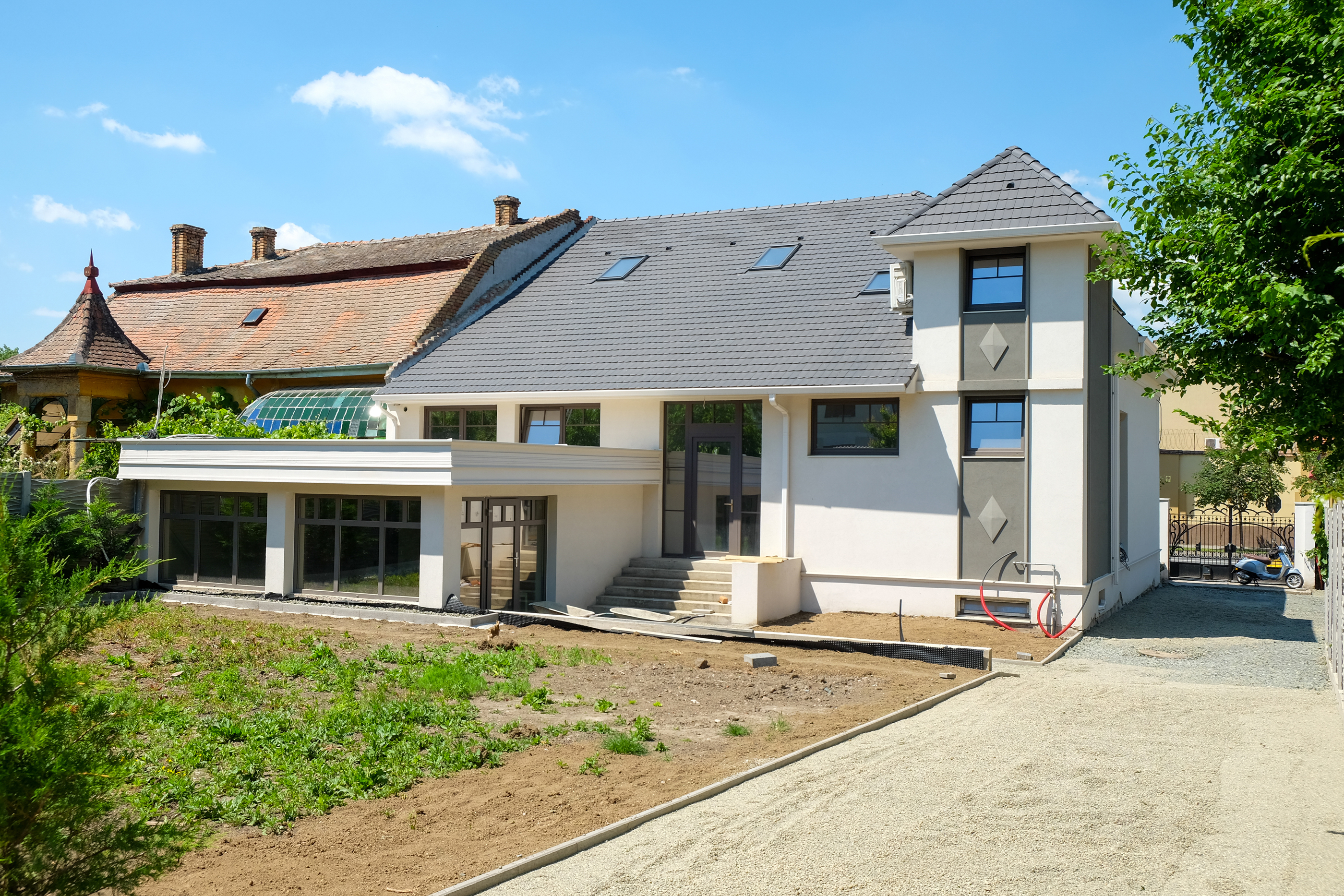  2 Renovated Versatile Buildings in Timioara’s Historic Center - 物件實景