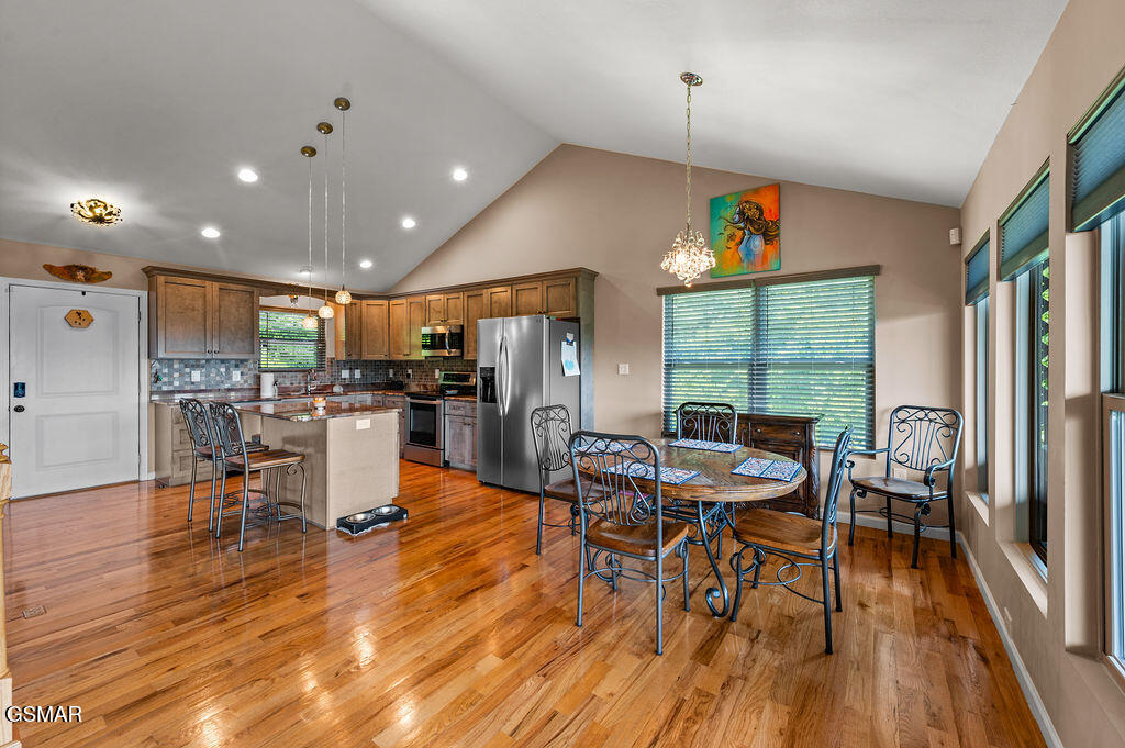 Gatlinburg, Tennessee, 37738, United States, 2 Bedrooms Bedrooms, ,2 BathroomsBathrooms,Residential,For Sale,1924446