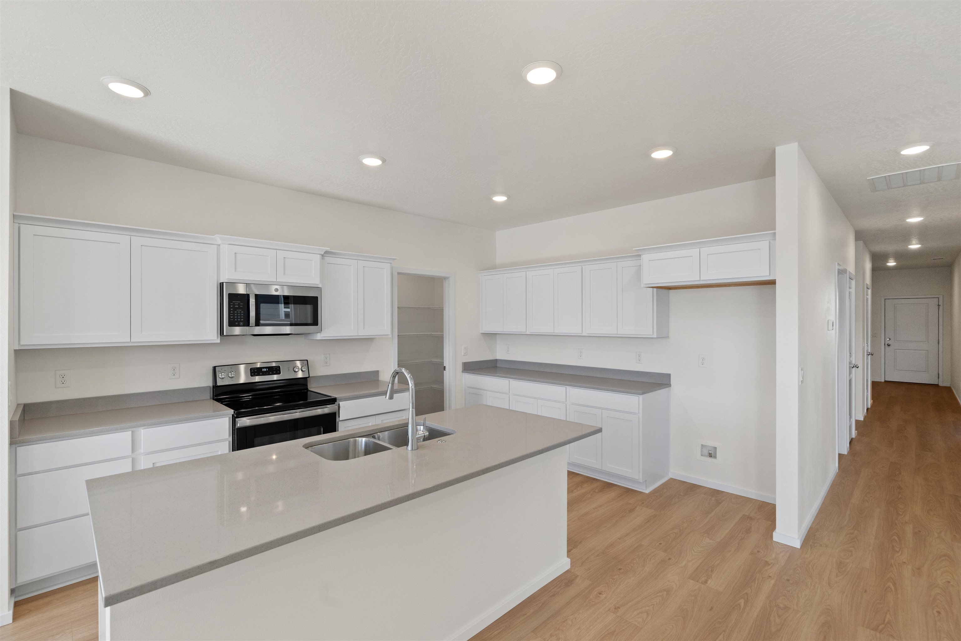 Deer Park, Washington, 99006, United States, 3 Bedrooms Bedrooms, ,2 BathroomsBathrooms,Residential,For Sale,1954532