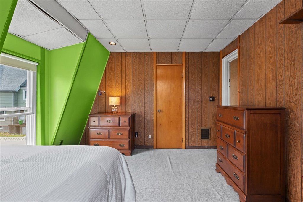 Medford, Massachusetts, 02155, United States, 3 Bedrooms Bedrooms, ,2 BathroomsBathrooms,Residential,For Sale,1923943