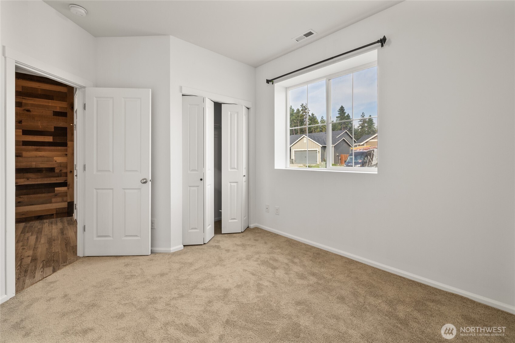 Cle Elum, Washington, 98922, United States, 3 Bedrooms Bedrooms, ,1 BathroomBathrooms,Residential,For Sale,1935300