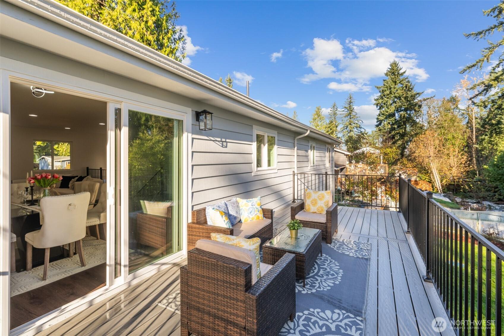 PUYALLUP, Washington, 98373, United States, 6 Bedrooms Bedrooms, ,3 BathroomsBathrooms,Residential,For Sale,2000795