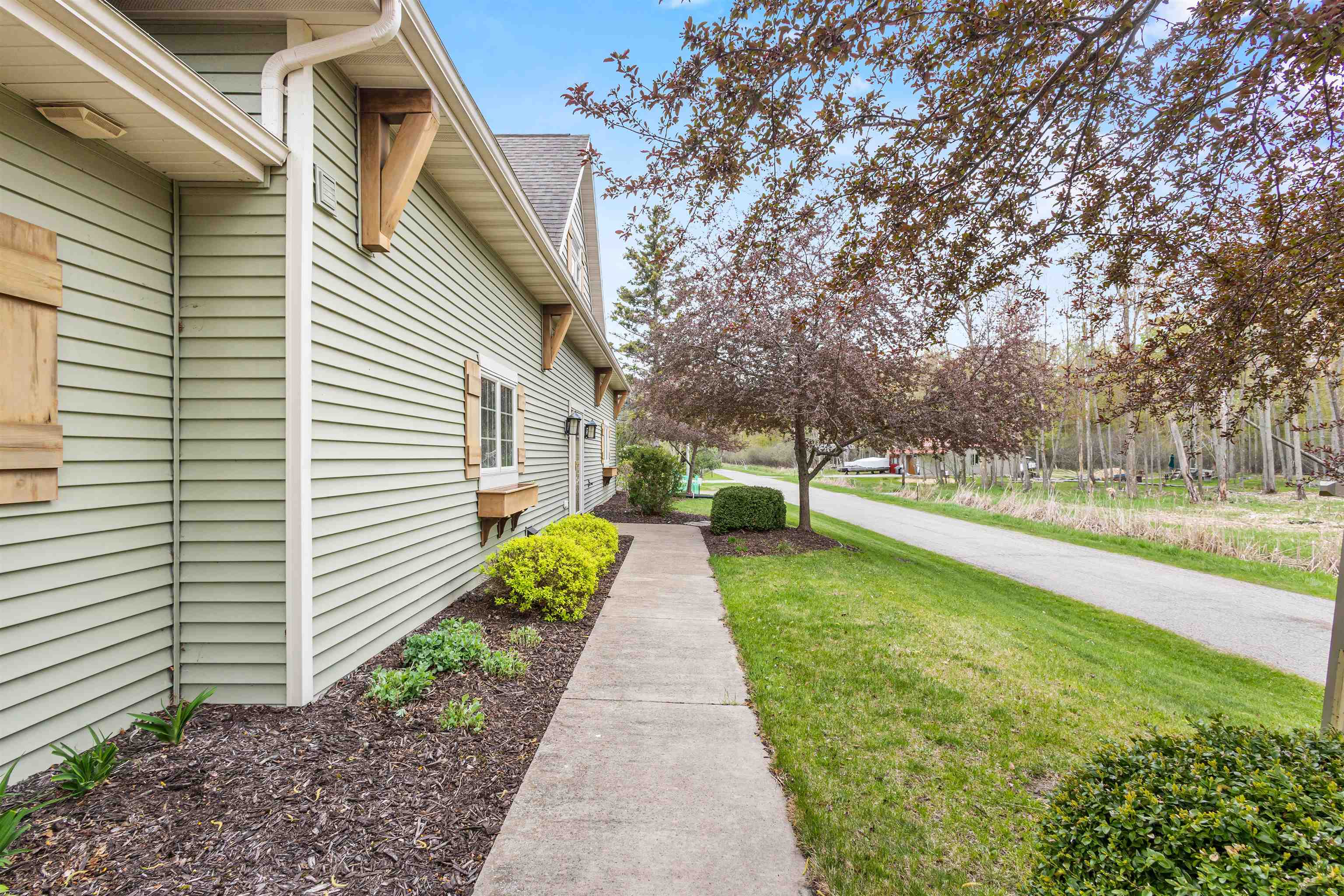 Oconto, Wisconsin, 54153, United States, 3 Bedrooms Bedrooms, ,3 BathroomsBathrooms,Residential,For Sale,2017329