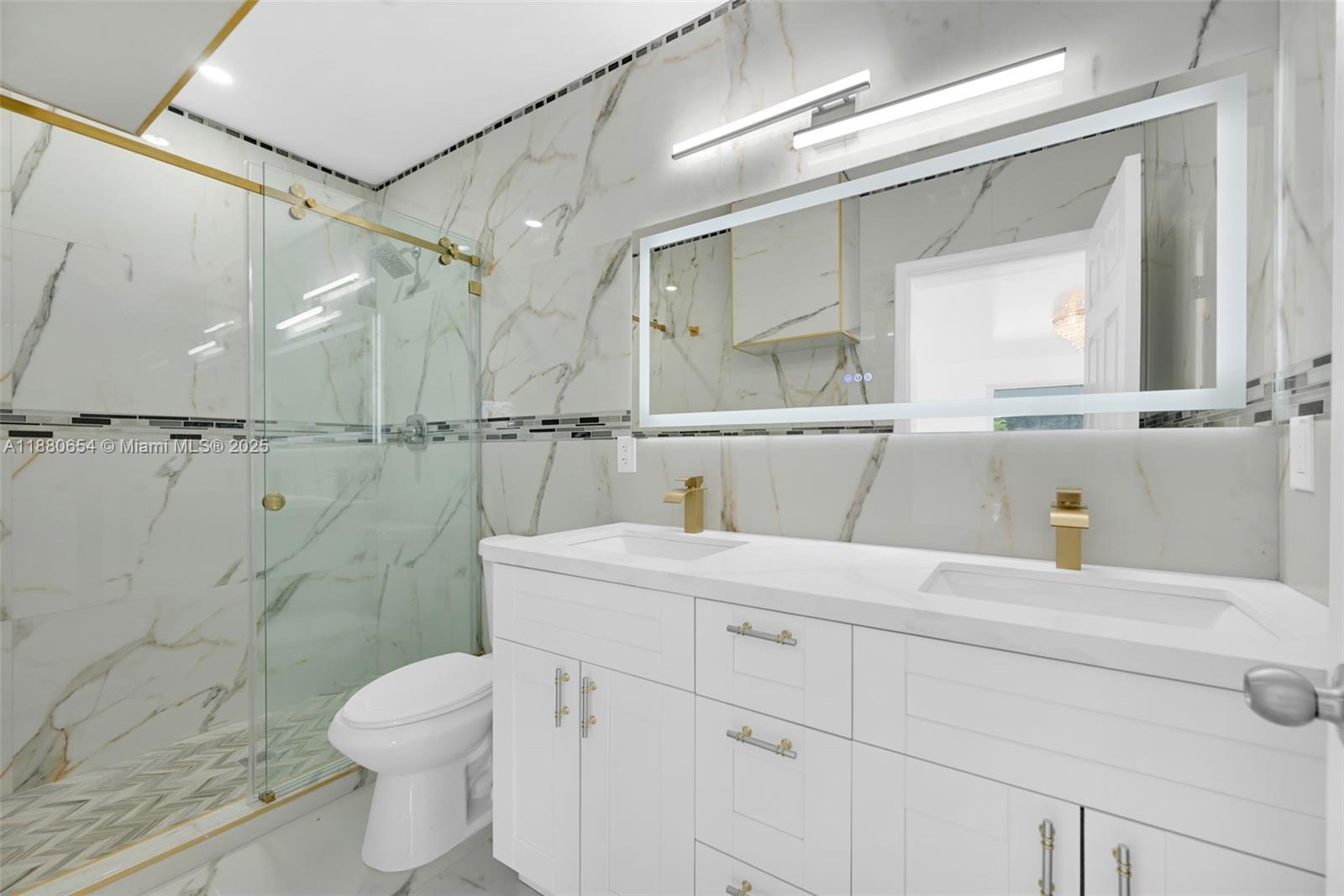 Biscayne Park, Florida, 33161, United States, 6 Bedrooms Bedrooms, ,3 BathroomsBathrooms,Residential,For Sale,1949664