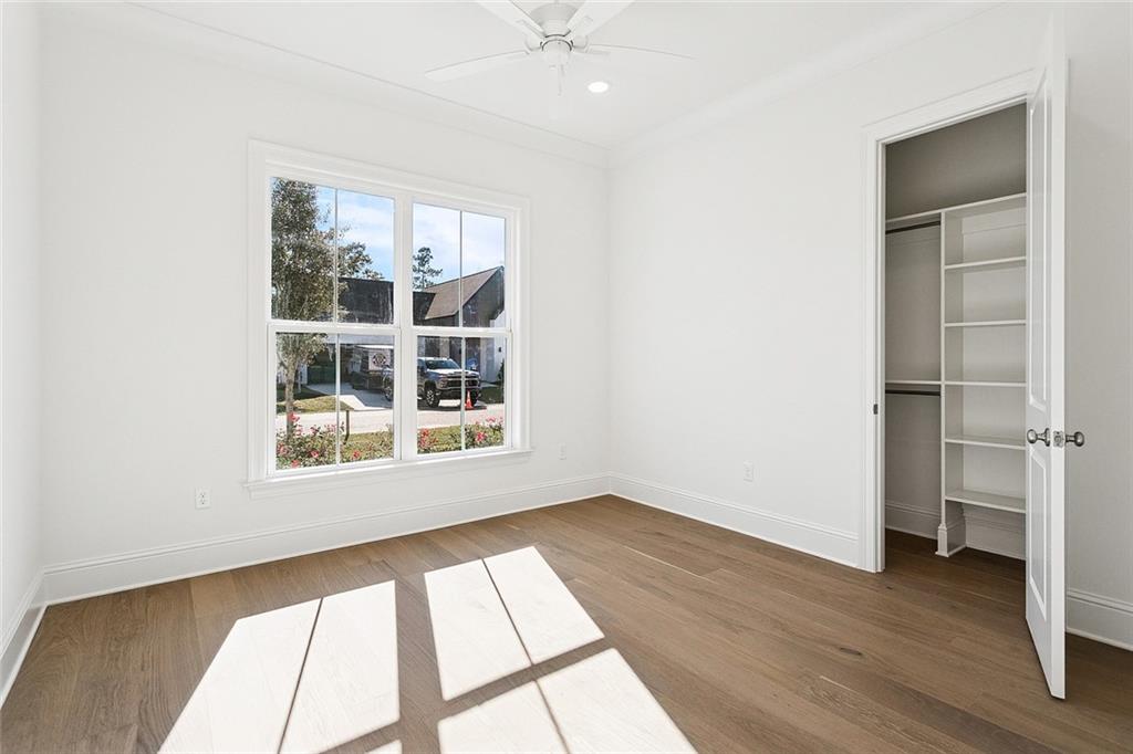 Covington, Louisiana, 70433, United States, 4 Bedrooms Bedrooms, ,3 BathroomsBathrooms,Residential,For Sale,1989421