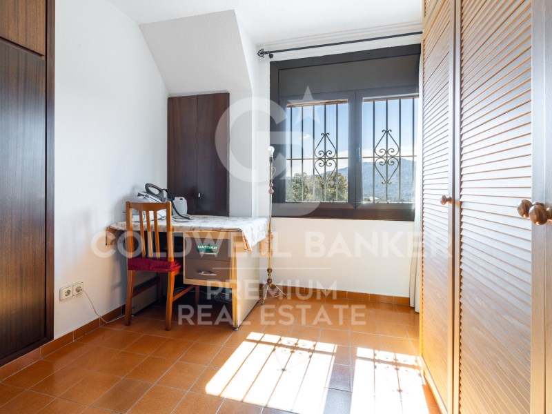 Sant Cugat del Vallès, Catalonia, ES, 5 Bedrooms Bedrooms, ,2 BathroomsBathrooms,Residential,For Sale,1759701