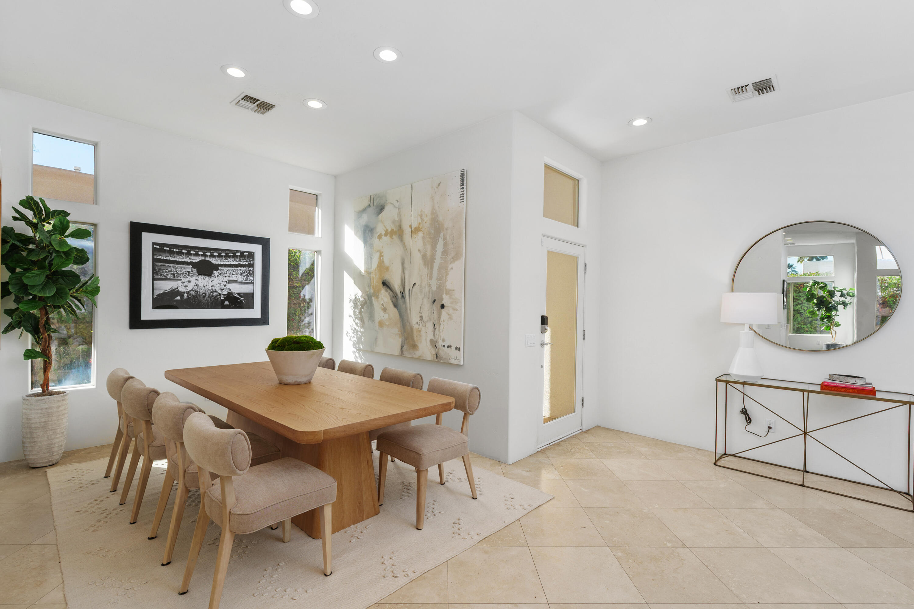 La Quinta, California, 92253, United States, 4 Bedrooms Bedrooms, ,1 BathroomBathrooms,Residential,For Sale,1999091