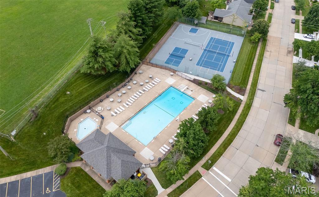 Unincorporated, Missouri, 63026, United States, 5 Bedrooms Bedrooms, ,4 BathroomsBathrooms,Residential,For Sale,1972536