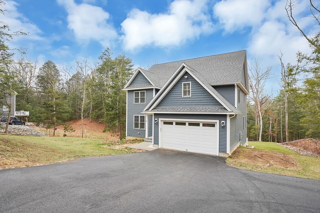 Sturbridge, Massachusetts, 01566, United States, 4 Bedrooms Bedrooms, ,4 BathroomsBathrooms,Residential,For Sale,1801654