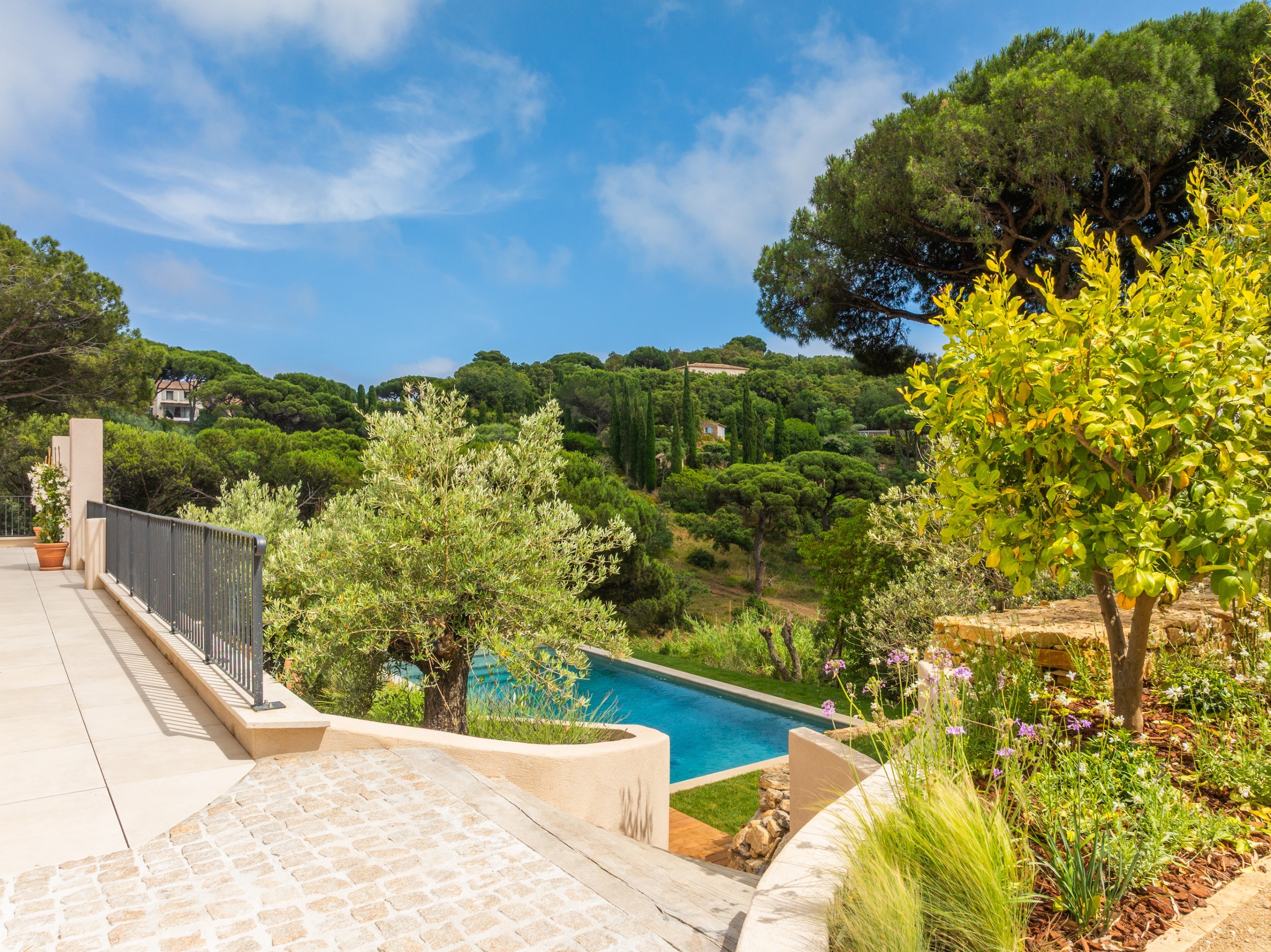  Ramatuelle – South-Facing Villa with Swimming Pool and Sea View - 物件實景