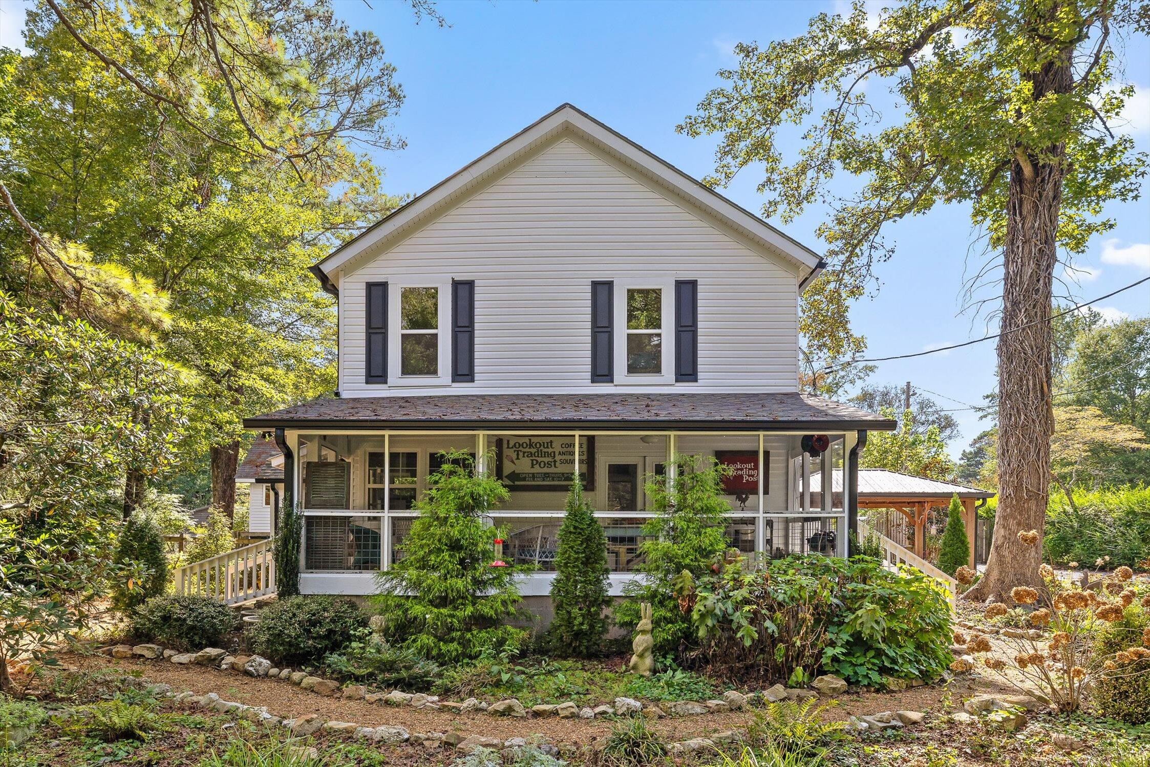 Mentone, Alabama, 35984, United States, 3 Bedrooms Bedrooms, ,2 BathroomsBathrooms,Residential,For Sale,1973723