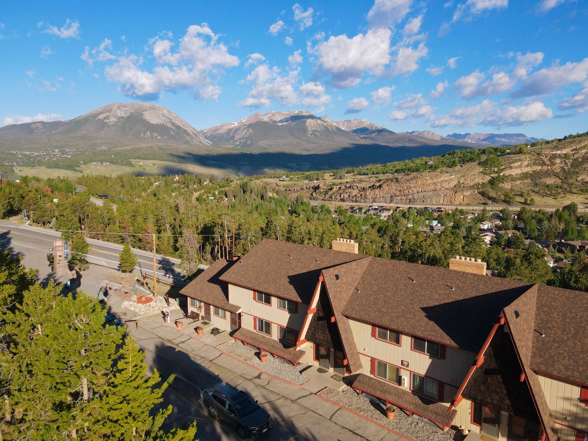 Dillon Valley Condo A-201 - 物件實景