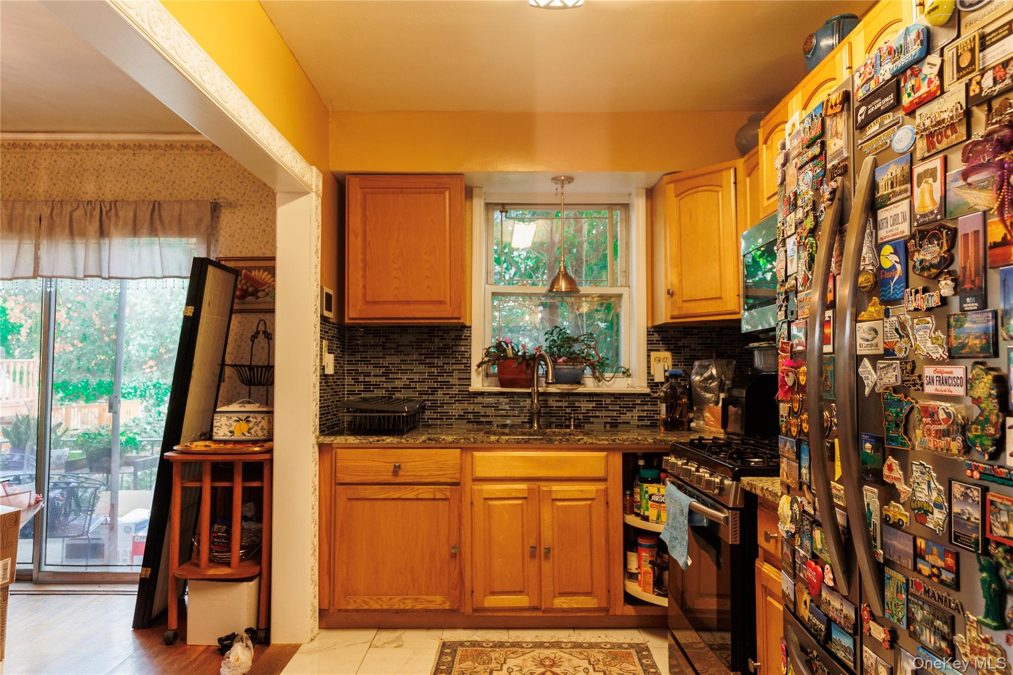 Bronx, New York, 10469, United States, 3 Bedrooms Bedrooms, ,2 BathroomsBathrooms,Residential,For Sale,1985762