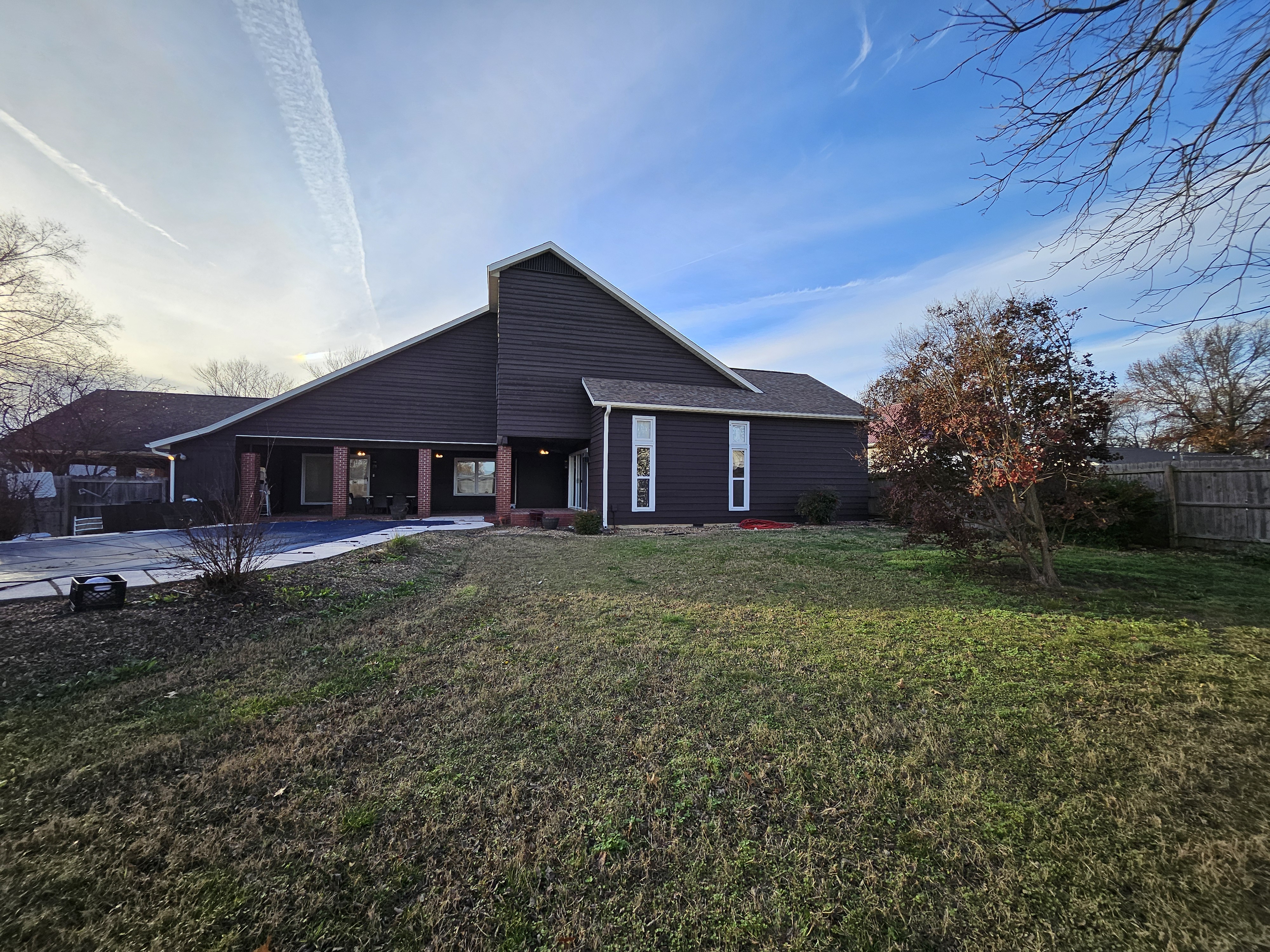 Monett, Missouri, 65708, United States, 4 Bedrooms Bedrooms, ,4 BathroomsBathrooms,Residential,For Sale,1998784