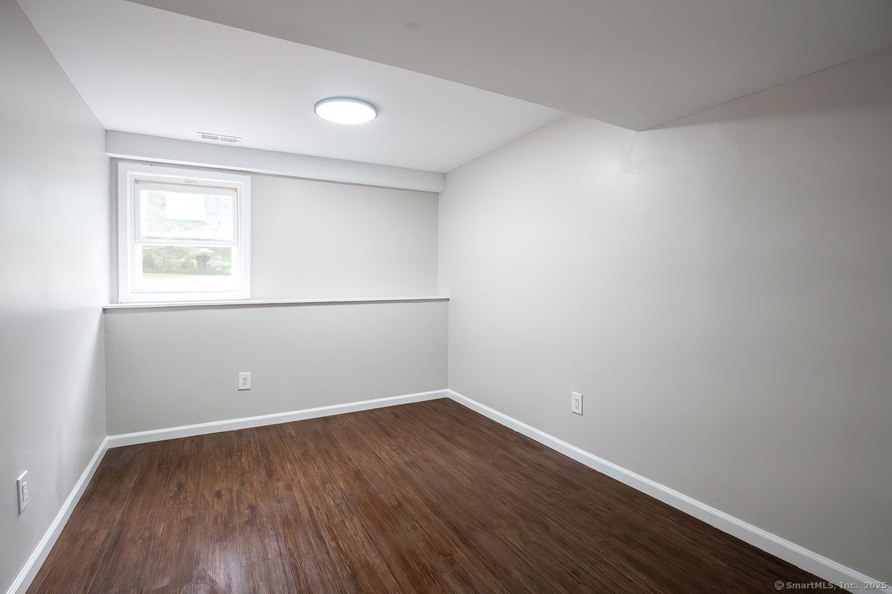 Monroe, Connecticut, 06468, United States, 5 Bedrooms Bedrooms, ,3 BathroomsBathrooms,Residential,For Sale,1907452