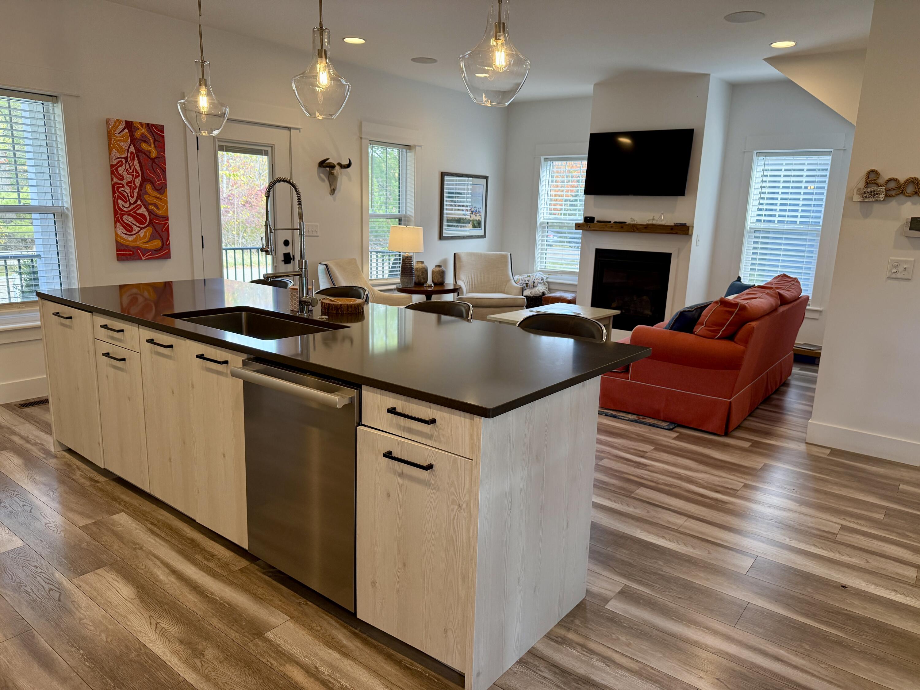 Douglas, Michigan, 49406, United States, 3 Bedrooms Bedrooms, ,3 BathroomsBathrooms,Residential,For Sale,1979342